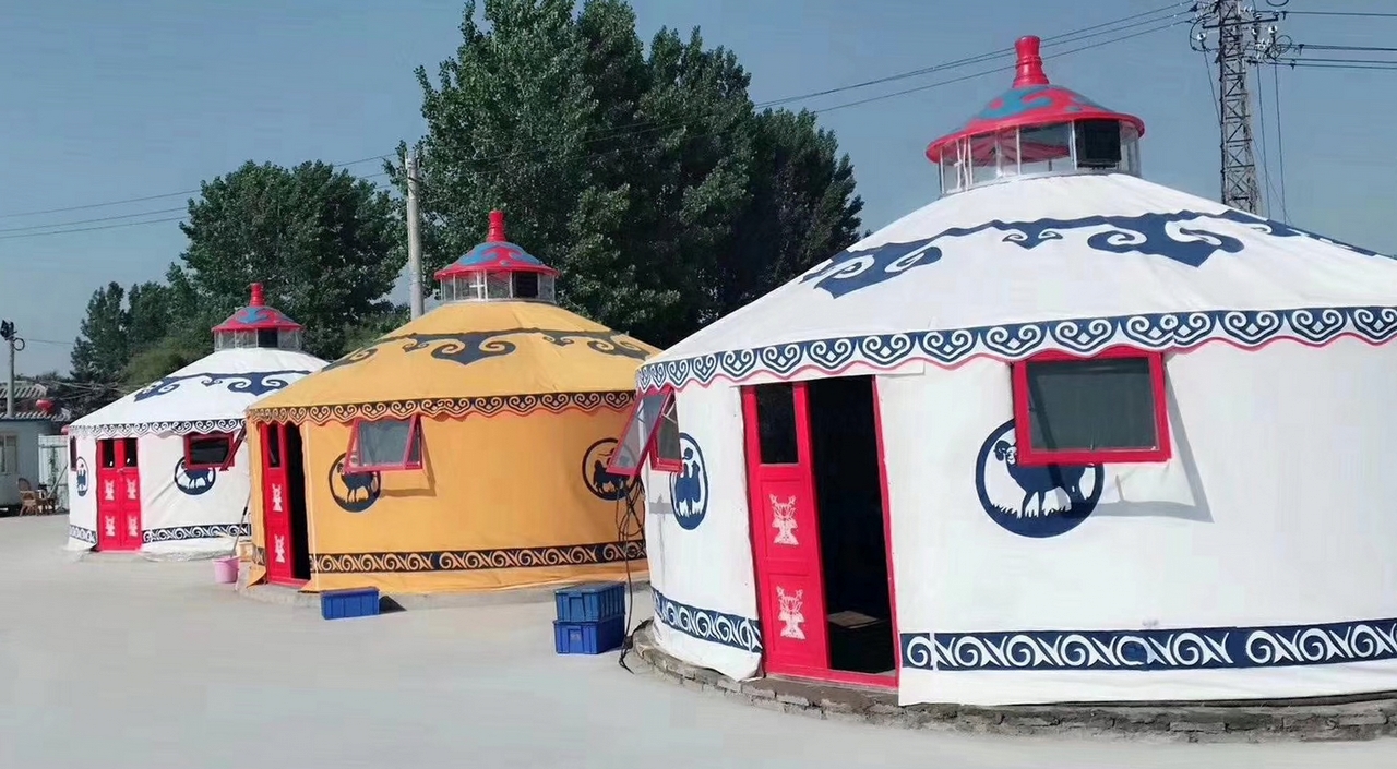 襄阳带鸡蛋的麻辣小龙虾,襄阳市中原西路懒人虾球