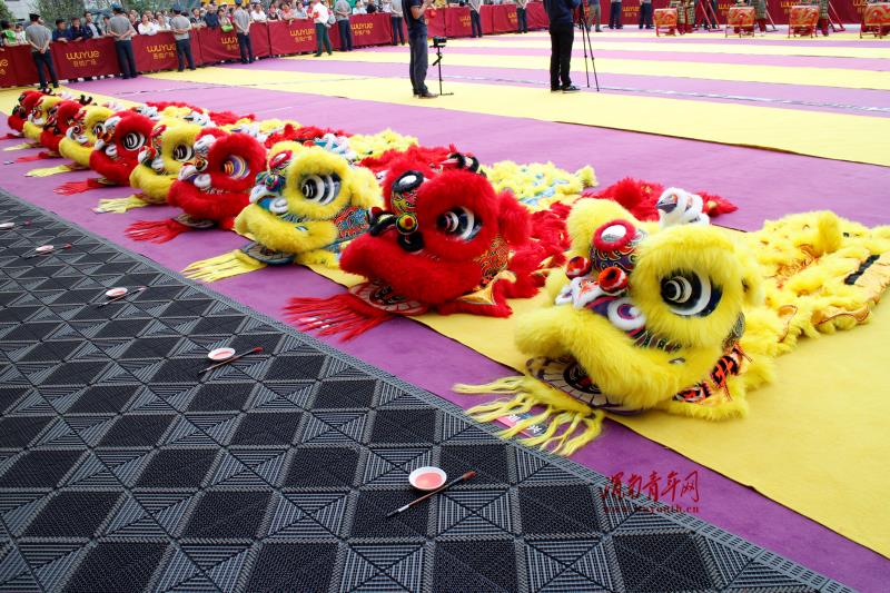 5.18渭南吾悦广场开业惊动了他们……