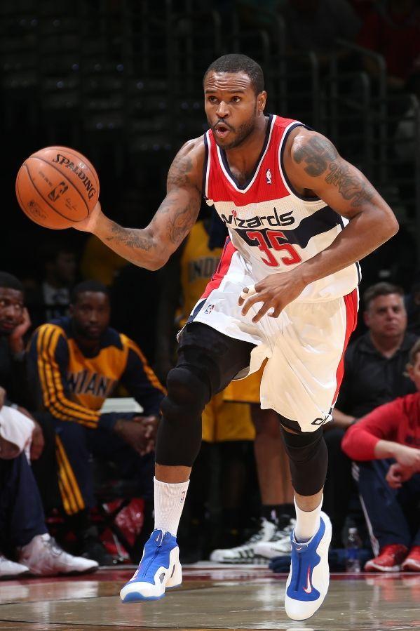 nba最受欢迎篮球鞋排行榜前十名,nba耐克篮球鞋实战推荐300左右