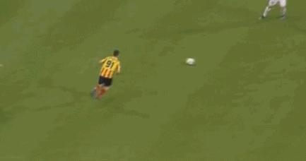 布冯几次入选最佳阵容,布冯的低级失误