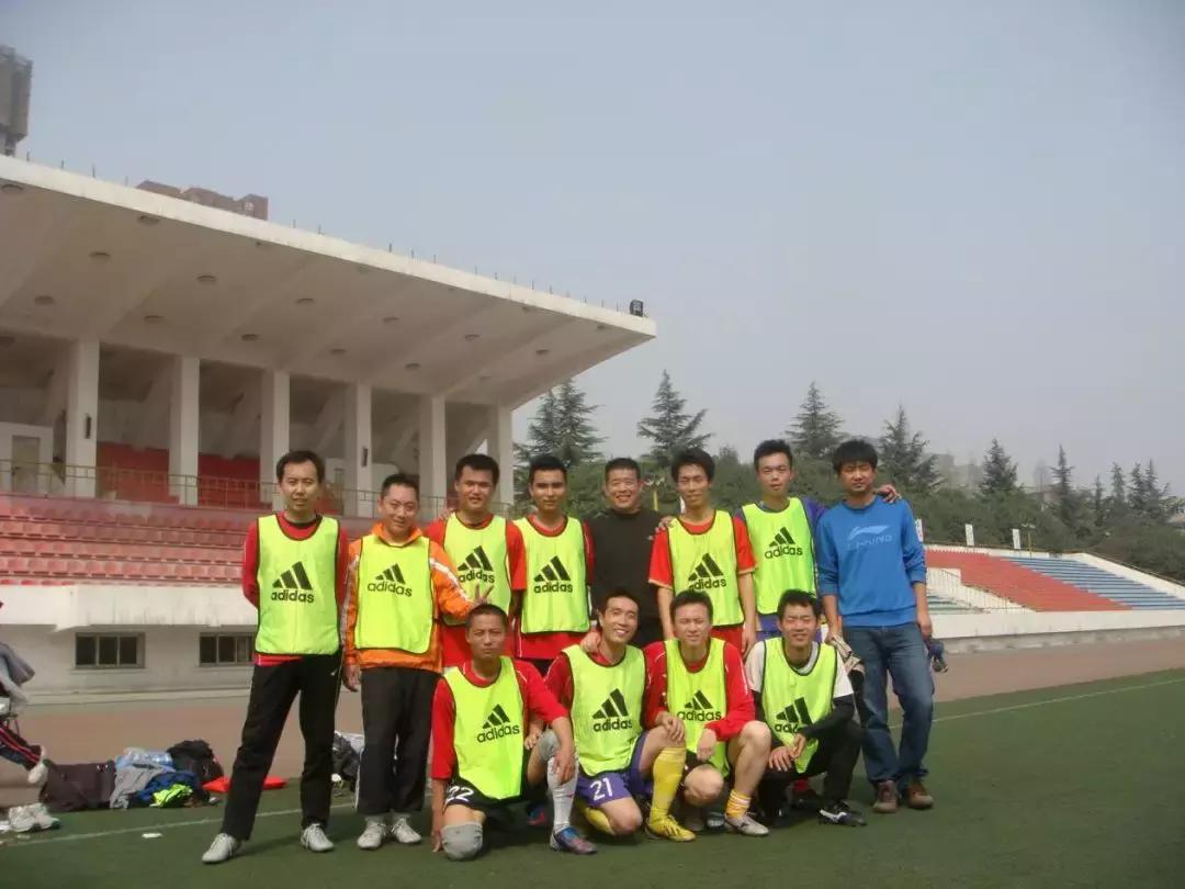 职工球星-有个爱踢球的学霸叫方刚