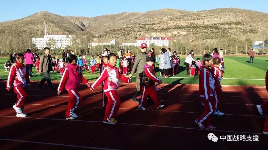 沟里的星光桥边有所长征小学你还记得吗？