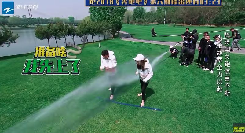 angelababy被怼女生名场面,angelababy淋水风波