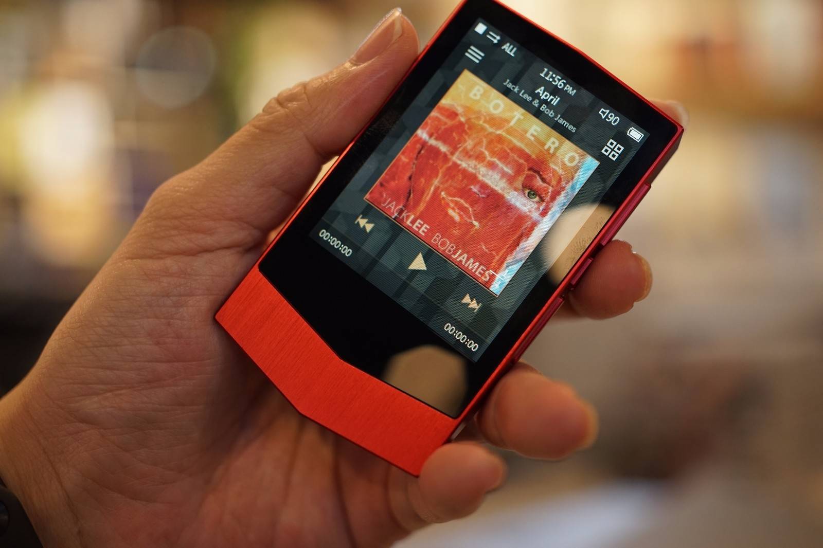 爱欧迪PV评测：超越苹果的音乐芯片，竟首发在这款*放播**器！