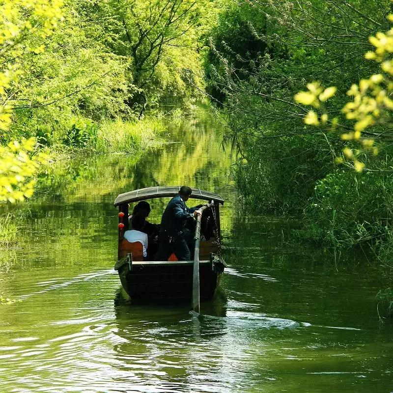 嘉兴西塘旁边还有什么好玩的地方,乌镇和西塘都在嘉兴吗