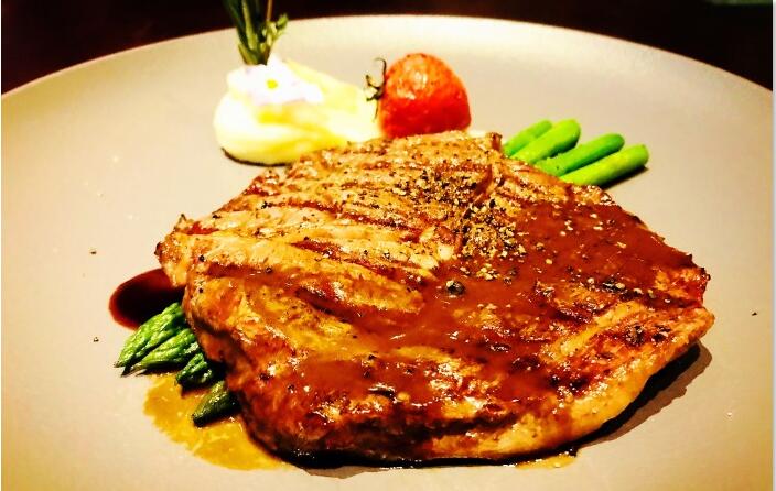 北京排名前十的鲁菜馆,北京最有名的扒房