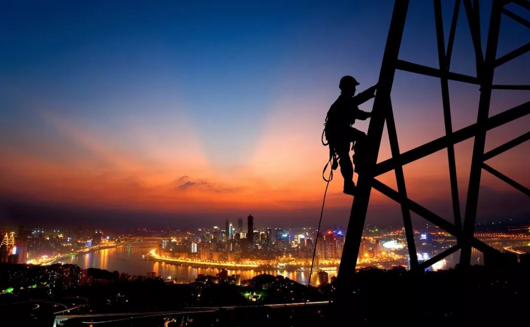 重庆夜景真的比香港好看吗,重庆夜景为什么比香港还繁华