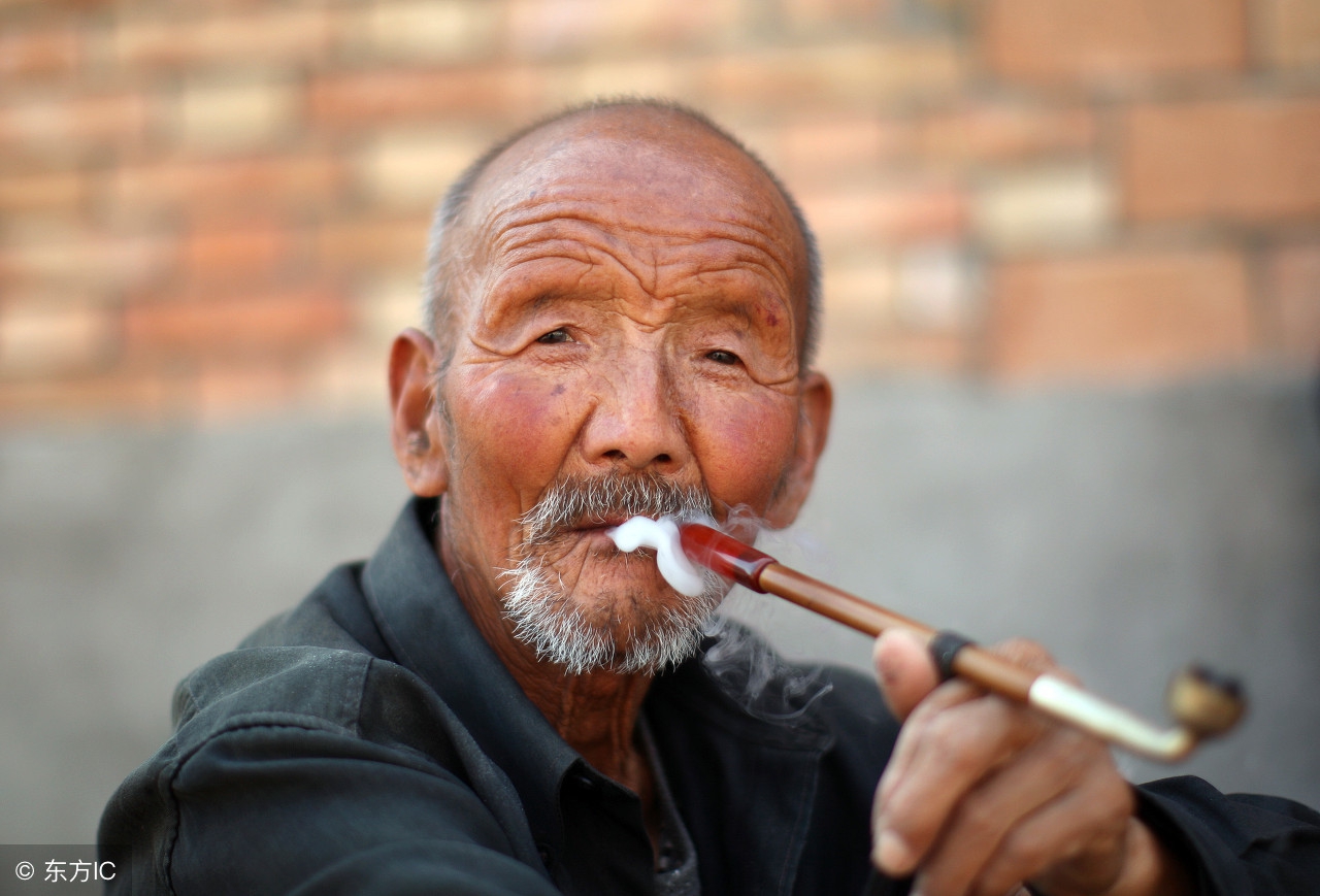 “老邢话农”——从被玩坏的助农说起