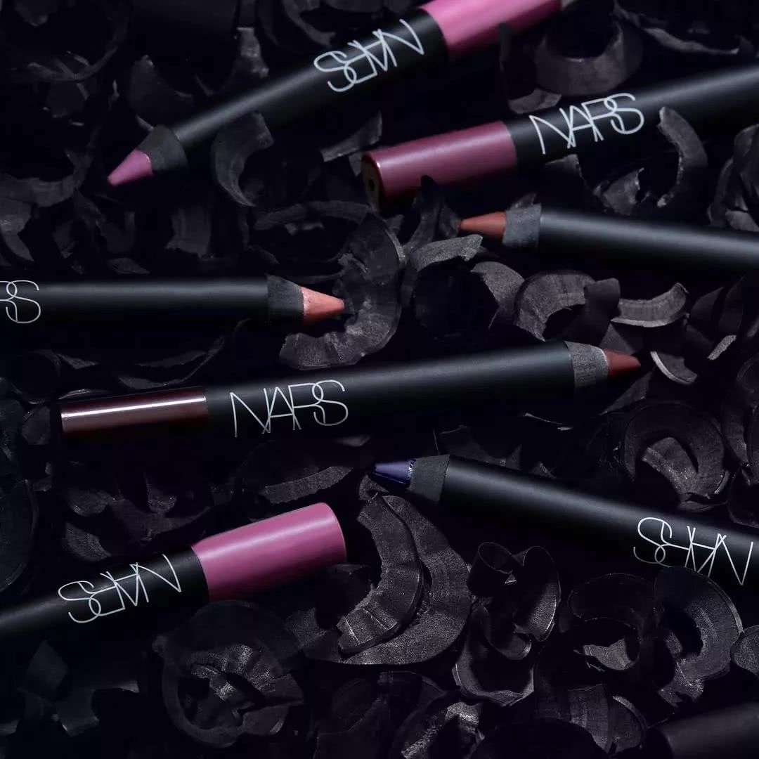 这个牌子出什么都火到断货,女生必须入一个