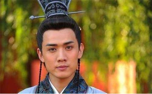 唐玄宗抢了杨玉环后李瑁怎么办,杨玉环嫁给李瑁时没见过父皇吗