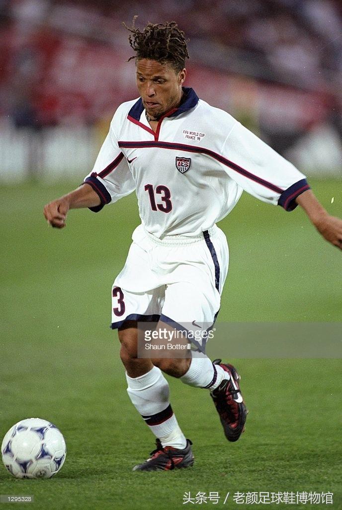 02年世界杯足球鞋回顾,世界杯最火前十的足球鞋