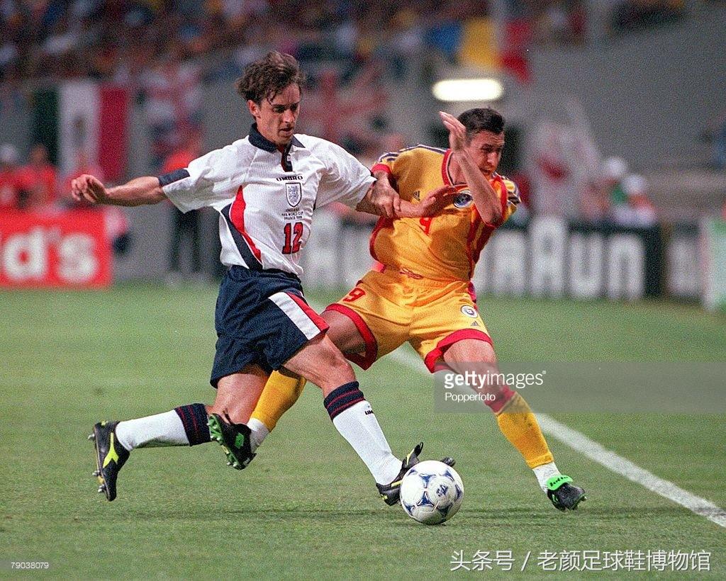 02年世界杯足球鞋回顾,世界杯最火前十的足球鞋