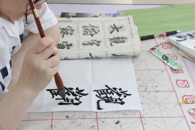 「微信创作大赛」*访信**员=邮递员？女子监狱*访信**工作的那些人、那些事告诉你不一样的答案！