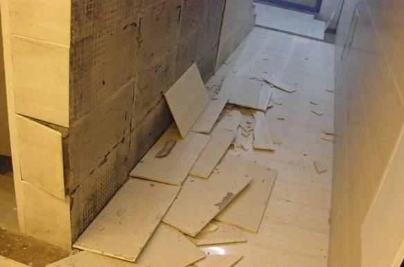 什么样的瓷砖需要泡水处理,瓷砖泡水方法视频教程