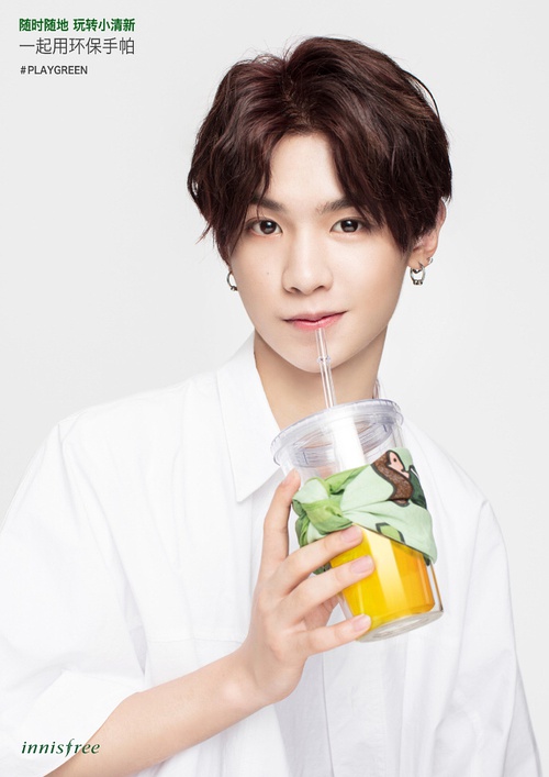 九子新海报好有型，虽然我超pick蔡徐坤，但这组明显小鬼赢了好嘛