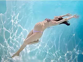 不想让生育受影响需要做哪些检查,不要让孕妇一个人洗澡