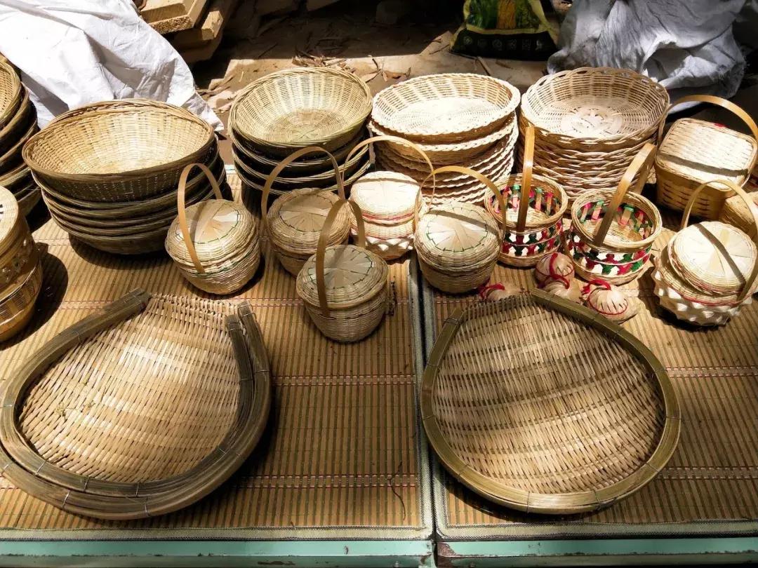 我去了成都向西50里的桃源村,朋友问我是不是去了日本?