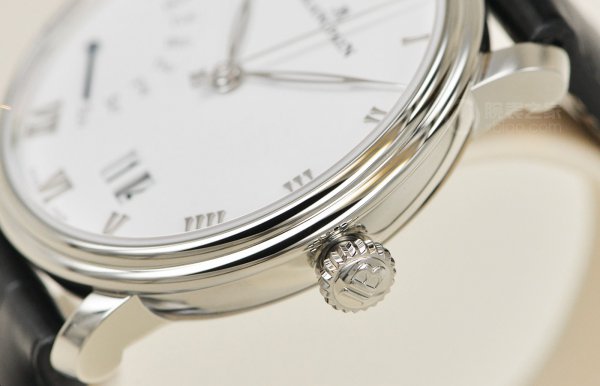 宝珀五十噚精钢钛合金陶瓷表圈,避开热门款选择宝珀开创系列腕表