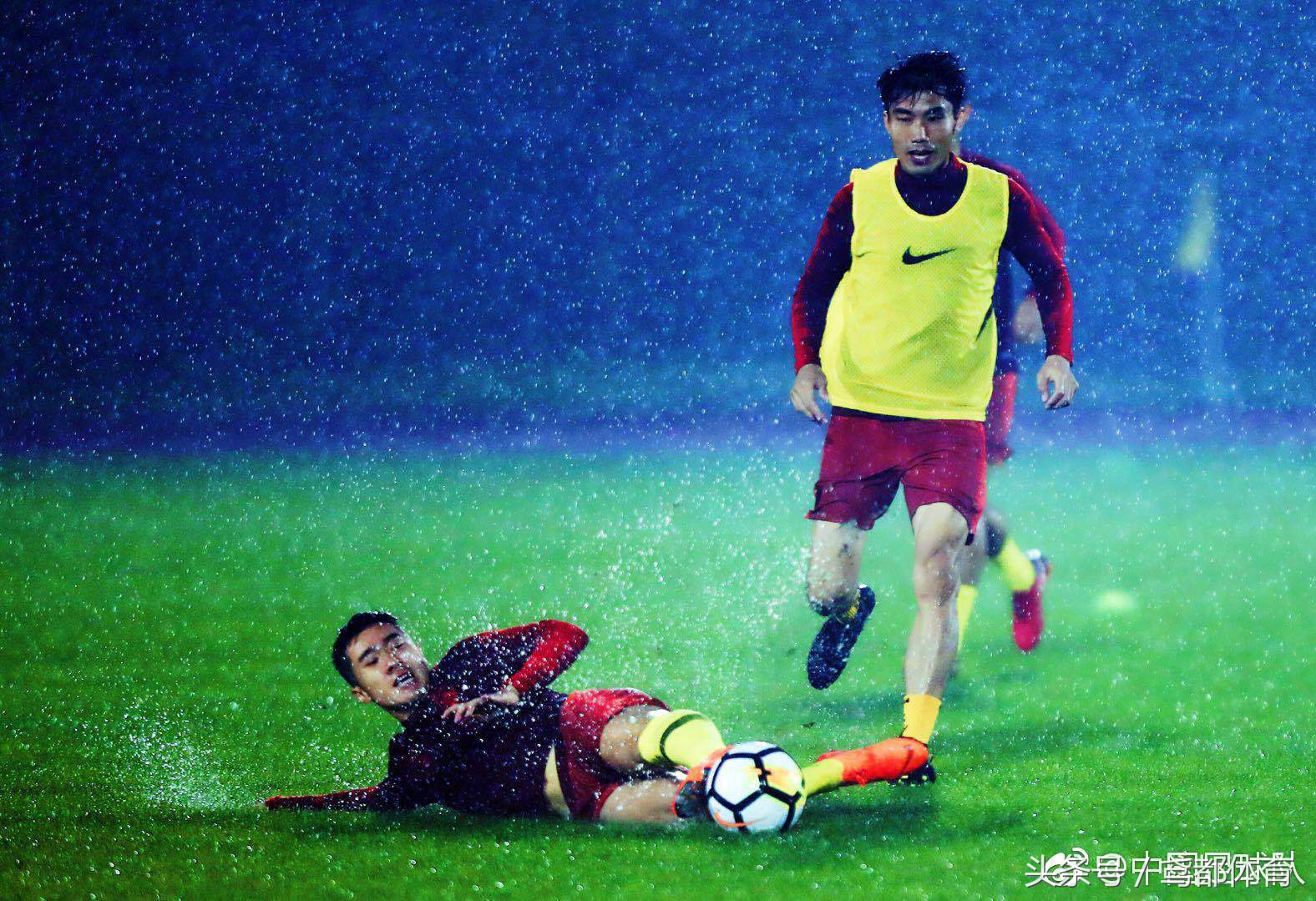 中国男足直播vs沙特,中国男足vs越南直播间