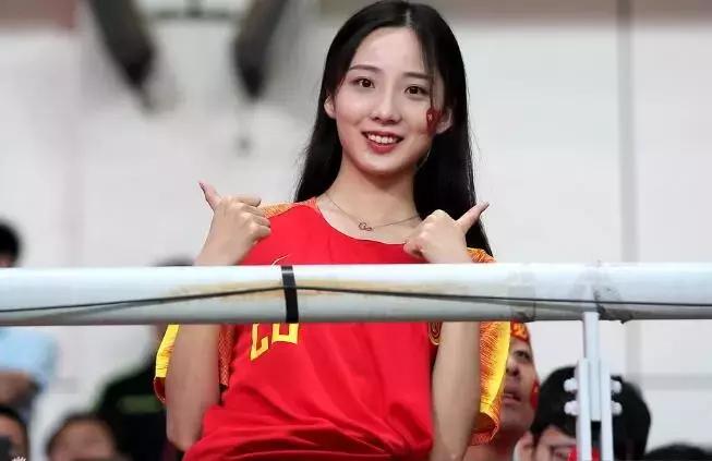 上港国脚新消息,上港足球队员互相埋怨