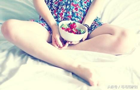 床单褪色怎么洗就好了,床单染了蓝药水怎么清洗