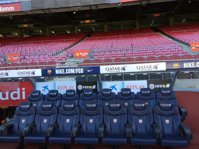 巴萨女足欧冠主场在诺坎普吗,巴萨主场诺坎普英文