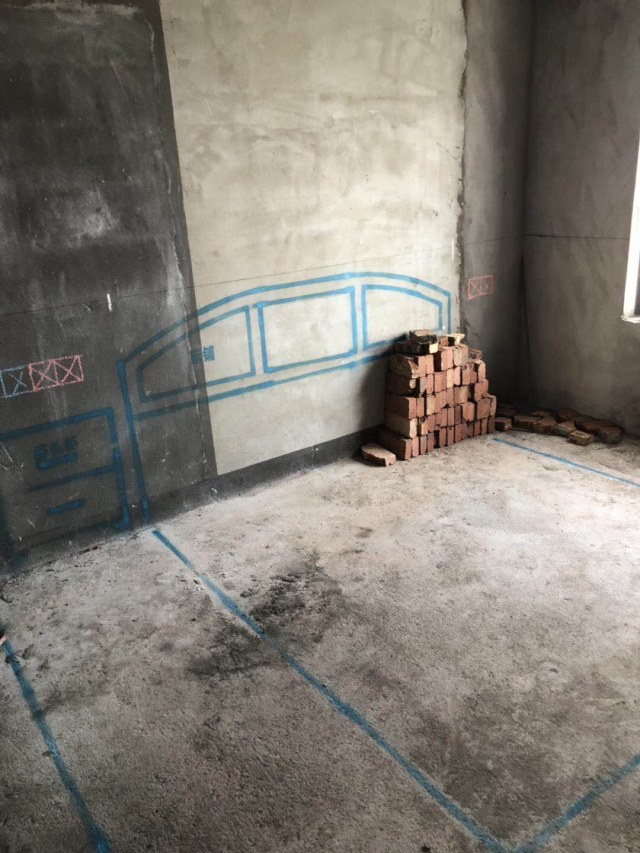 灶台离玻璃门太近玻璃会爆炸,灶台太靠近油烟机