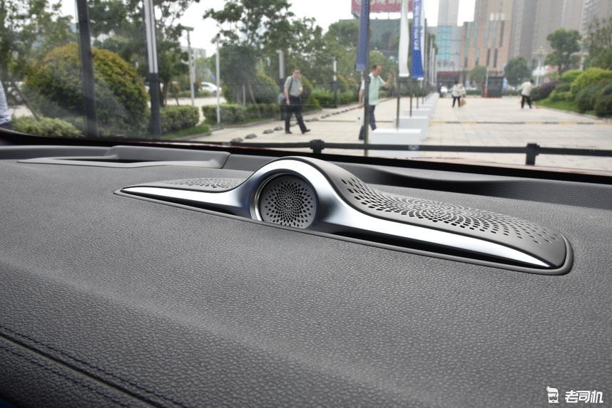 吉利博瑞ge2019款新能源混插版,大美中国车2020款博瑞ge焕新而来