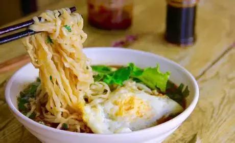 镇江跟青岛哪个城市比较好,镇江市在哪个城市