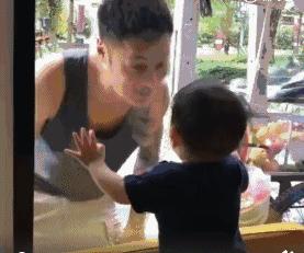 余文乐爱穿潮牌,余文乐当爸爸的视频
