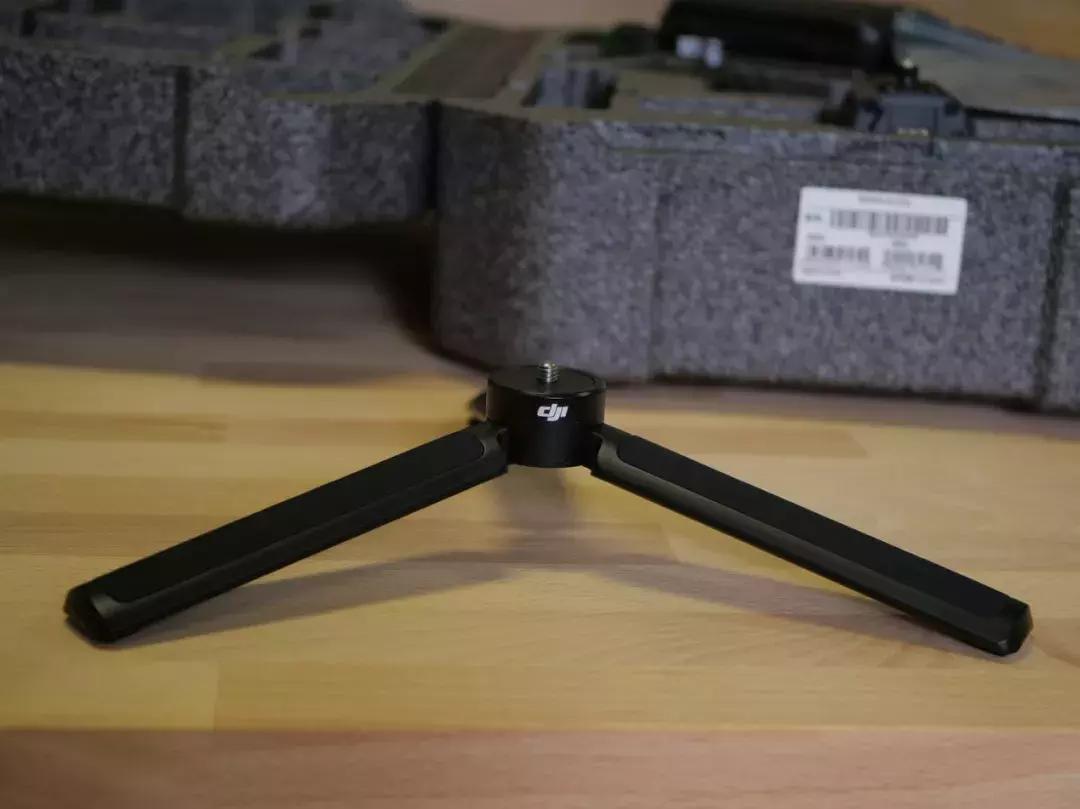 大疆如影s稳定器装箱,大疆如影s相机稳定器竖屏安装