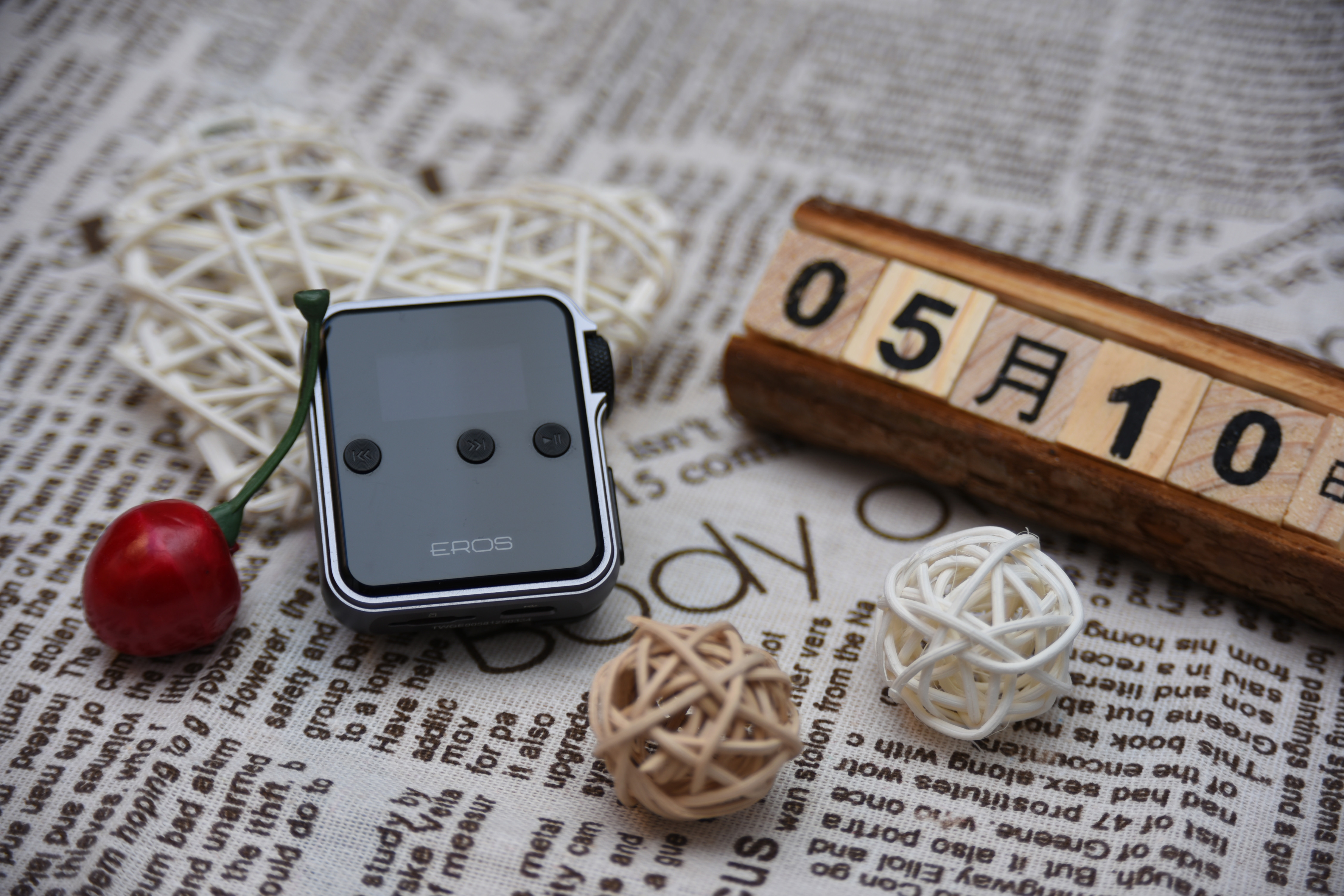 打造HIFI醇音乐，爱国者EROSJ运动*放播**器试玩