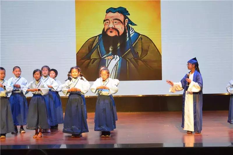 德阳市举行“扣好人生第一粒扣子”主题教育实践活动启动仪式