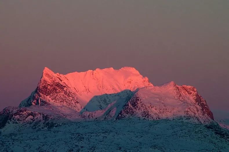 格陵兰岛法罗群岛为什么属于丹麦,法罗群岛和格陵兰岛中间的岛
