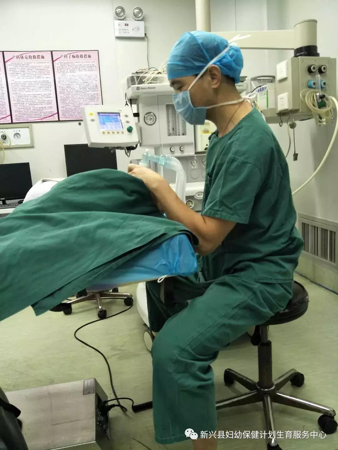 新兴这位默默无名的医生被评为“云浮好人”,他究竟做了什么?