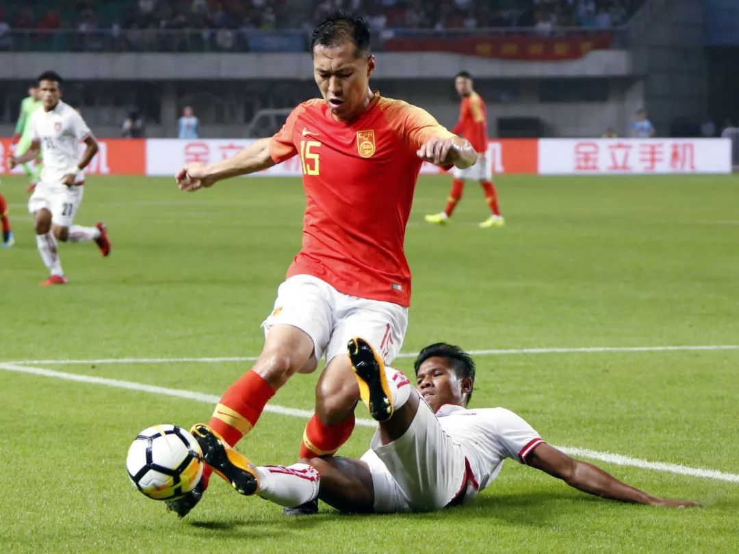 “新人”不新“老将”不老中国男足备战泰国加紧磨合