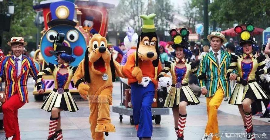 国内外十大好玩的大型游乐场,西安童真童趣游乐场