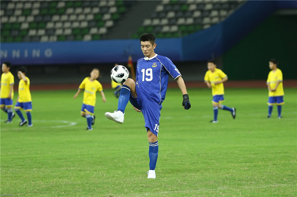 奔跑吧360度旋转足球哪期,奔跑吧足球竞赛是哪一季的哪一期