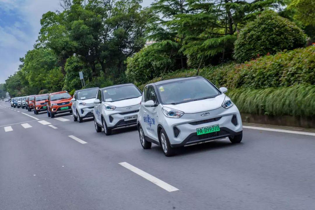 奇瑞小蚂蚁300满电显示227正常吗,奇瑞小蚂蚁300智享版价格