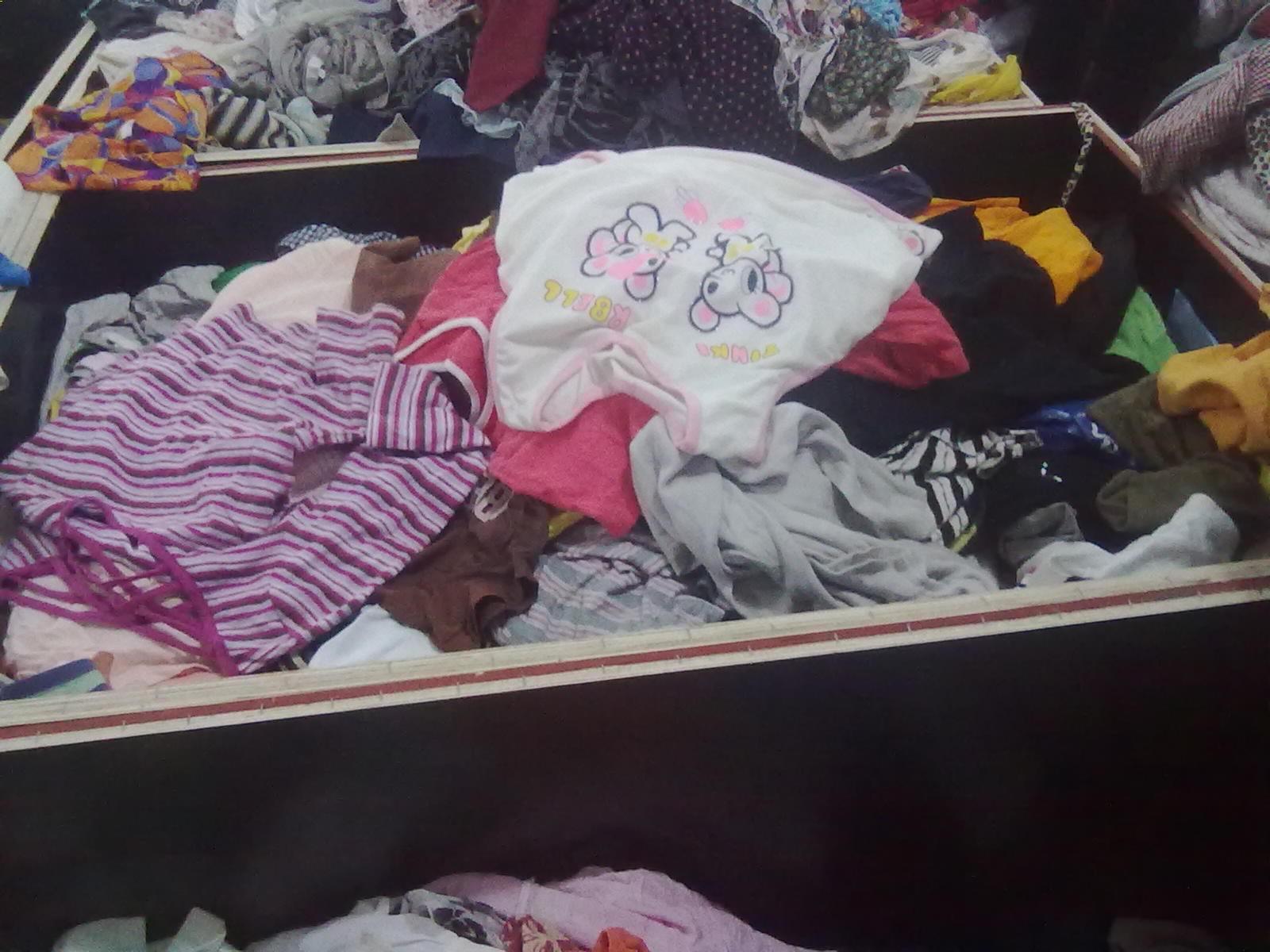 不用一针一线做出一个抱枕来挑战,不用一针一线怎么用旧衣服做抱枕