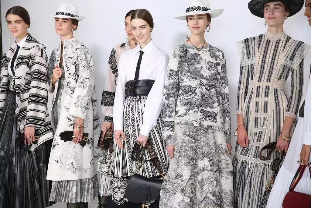 各大奢侈品牌新年限定,2019最奢侈爆款大牌