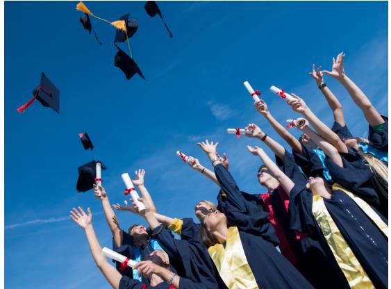 刚毕业没有工作申请什么信用卡,怎么选择人生第一张信用卡