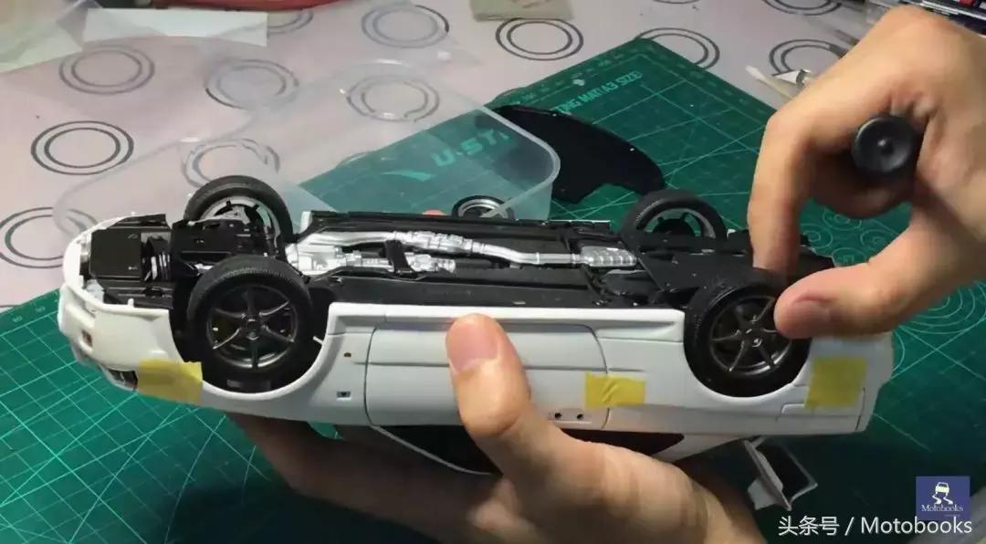 爱拆车模｜如何拆解1:18AUTOart日产GT-R34汽车模型