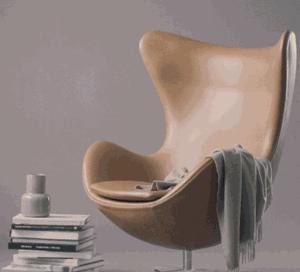 坐着六十年代椅子,小时候的椅子好怀旧