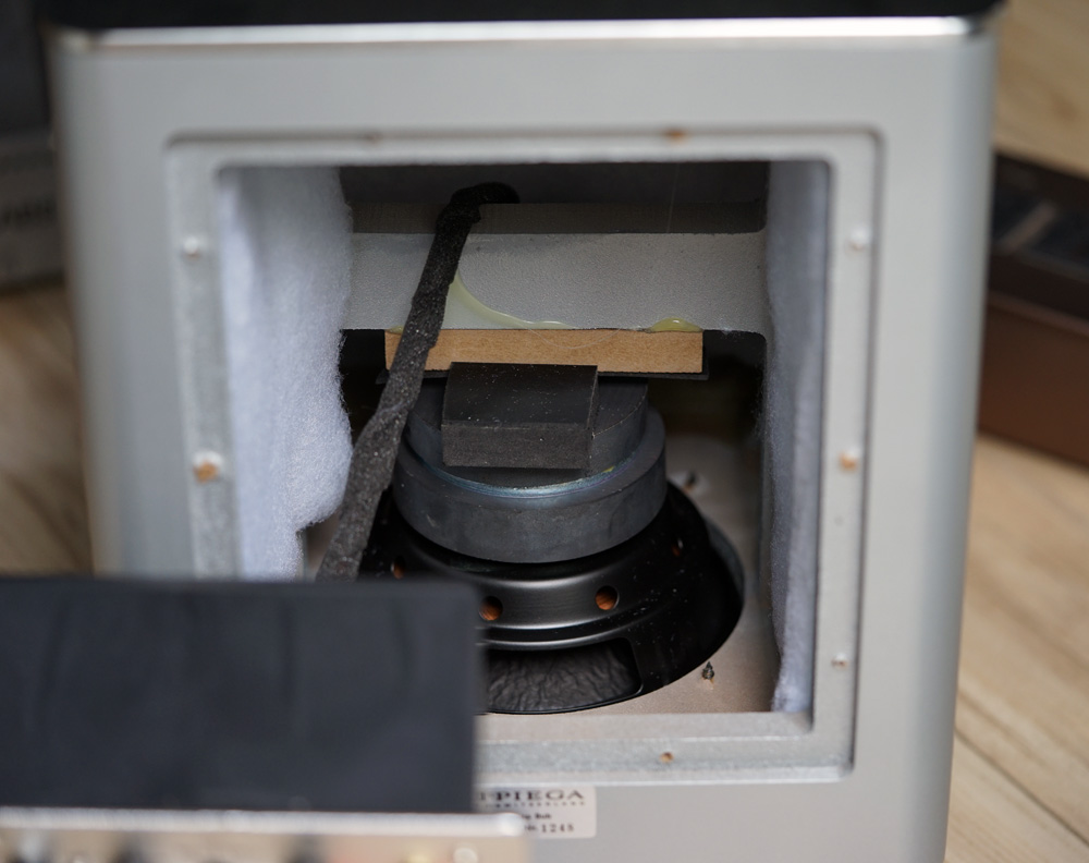 bose与jbl家庭影院对比,bose与索尼家庭影院音质差距