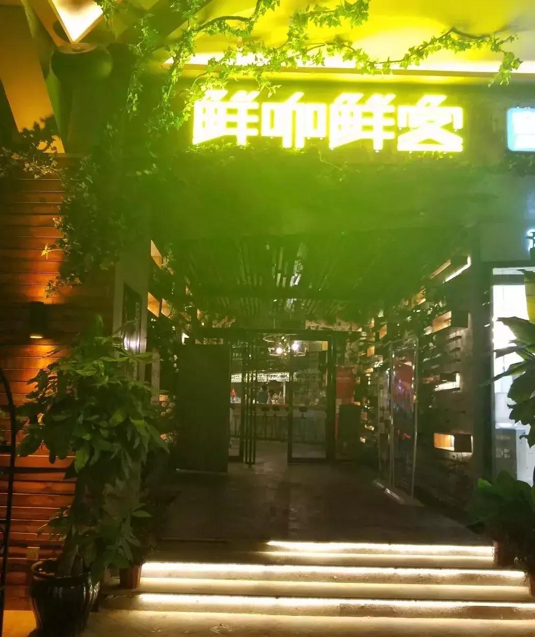 曾经的郑州人民路,曾经这条街是多么热闹