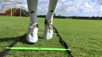 维维足球头球教学视频,维维体能训练方法图解