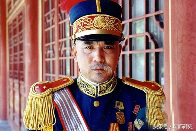 袁世凯死后，传位“遗诏”上写着三个名字，其中两人都当了大总统