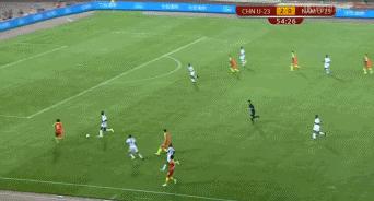 中后卫进2球，张玉宁破门！国足U23击败弱旅，中场核心尴尬送点