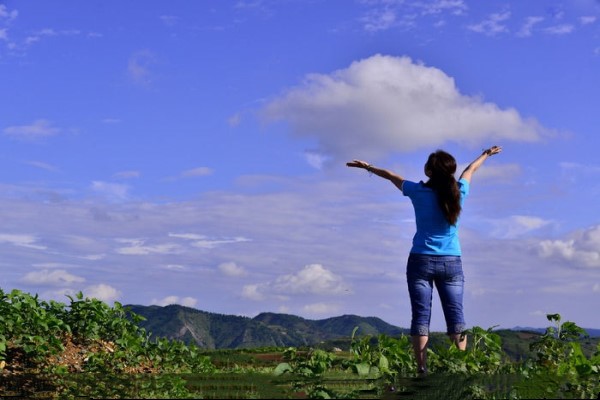 和女生约会带一群人,和女生约会需要问她去哪个地方吗